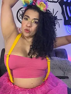 Snapshot of miss_grace_01 chatting on 10.27.25 miss grace 01 online show from 10.27.25