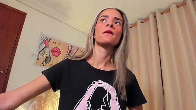 SkiinnyAna online show from 02.01.26