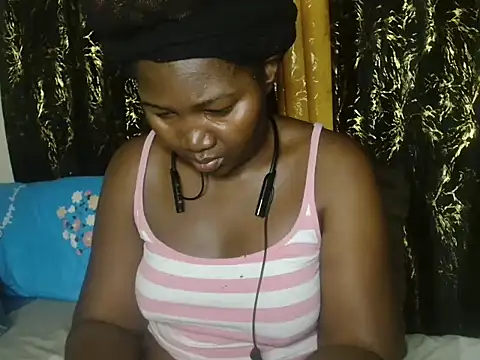 Snapshot of Sexxy_pretty24 chatting on 07.28.26 Sexxy pretty24 online show from 07.28.26