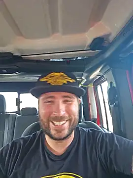 Snapshot of JeepinAround chatting on 09.30.25 JeepinAround online show from 09.30.25