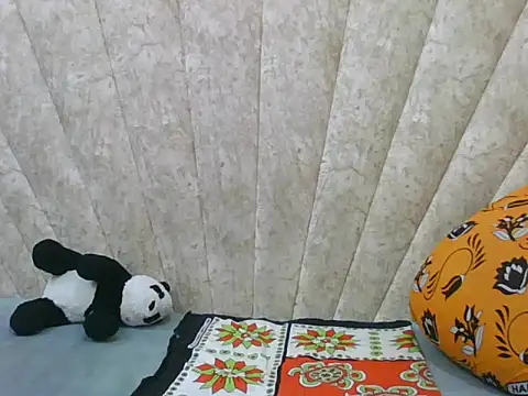 Sexy Villagegal online show from 09.13.25