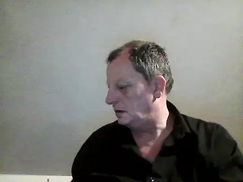 Snapshot of chubbybear2cum chatting on 02.04.25 chubbybear2cum online show from 02.04.25