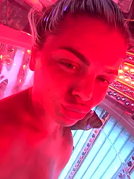 Snapshot of IrishTeenBarbie69 chatting on 10.31.25 IrishTeenBarbie69 online show from 10.31.25