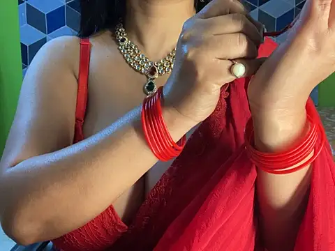 Aishwarya 101  online show from 03.05.25