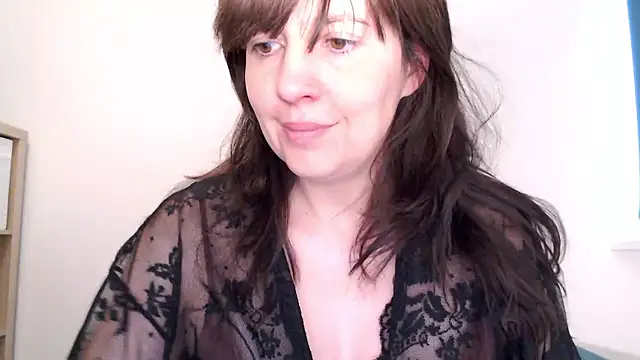 Ella Next Door online show from 01.19.26