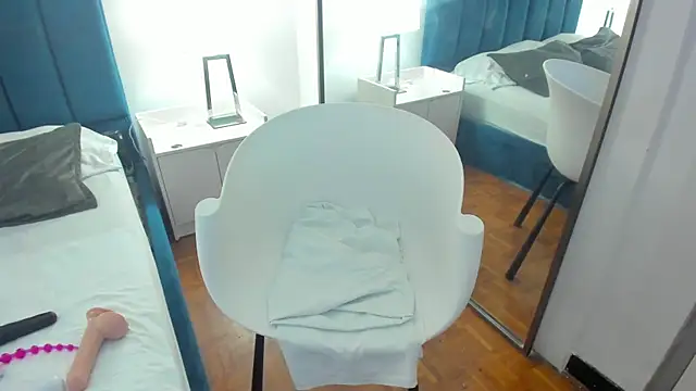 ChannelFox   online show from 12.19.24