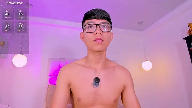 CodyTwink online show from 04.19.26