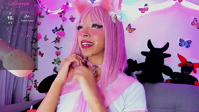 Snapshot of Miss_freydis chatting on 12.18.24 Miss freydis online show from 12.18.24