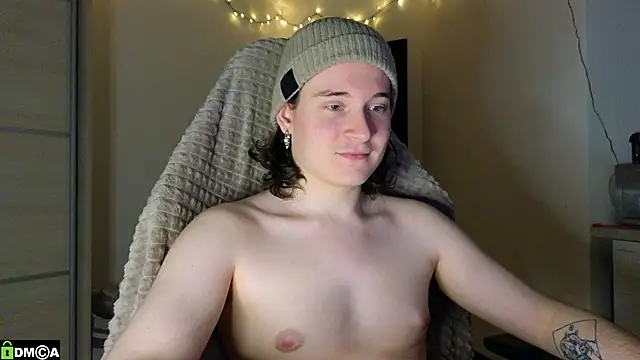 Snapshot of MoreRealAlex chatting on 02.08.26 MoreRealAlex online show from 02.08.26