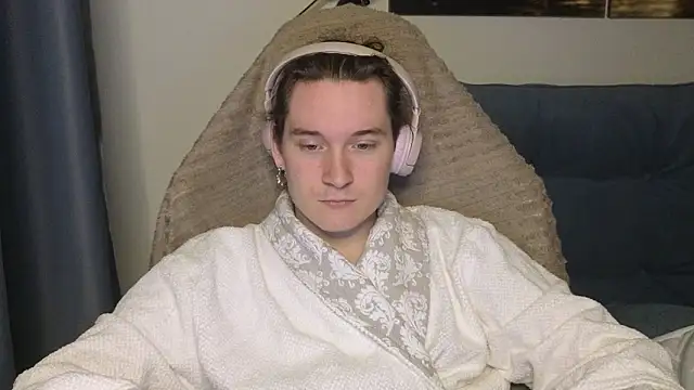 MoreRealAlex online show from 05.31.26