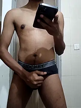 Snapshot of JerryJerome01 chatting on 11.27.25 JerryJerome01 online show from 11.27.25