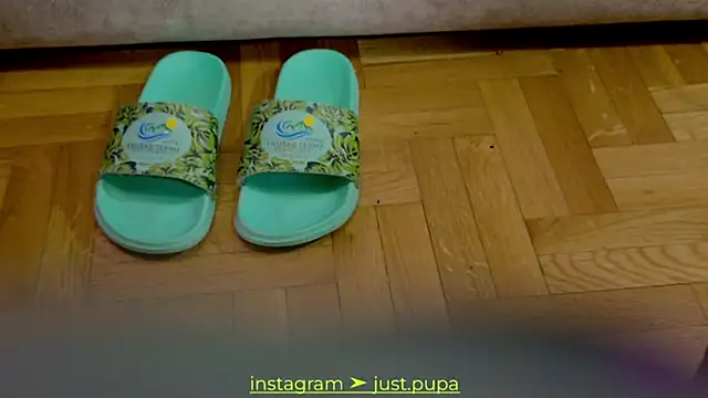 Snapshot of Pinkypupa-Love chatting on 01.03.25 Pinkypupa-Love online show from 01.03.25