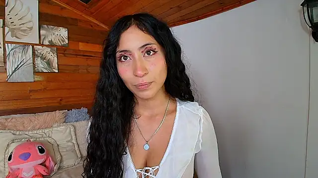 amber curly online show from 02.14.26