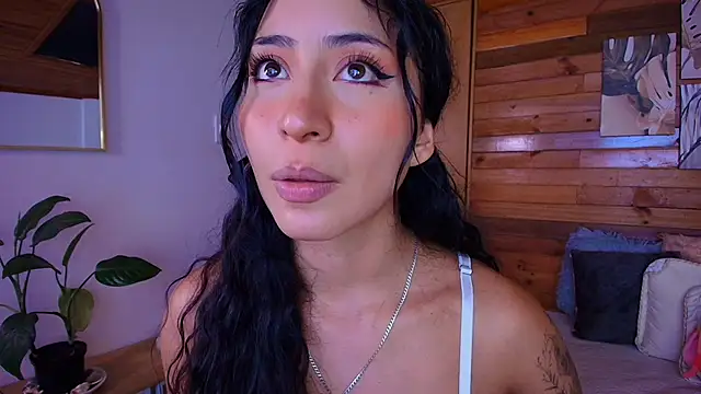 amber curly online show from 05.30.26