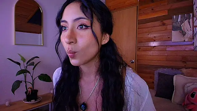 amber curly online show from 06.17.26