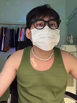 Snapshot of MinhTuanLive chatting on 03.20.25 MinhTuanLive online show from 03.20.25