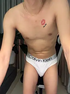 Snapshot of MinhTuanLive chatting on 02.14.26 MinhTuanLive online show from 02.14.26