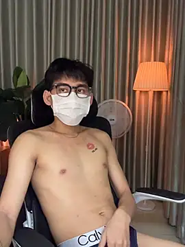 Snapshot of MinhTuanLive chatting on 02.19.26 MinhTuanLive online show from 02.19.26