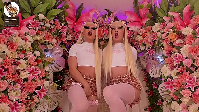 Snapshot of AlisonSharon chatting on 03.15.25 AlisonSharon online show from 03.15.25