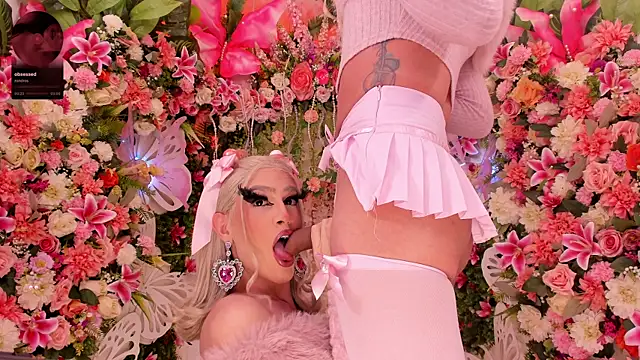 Snapshot of AlisonSharon chatting on 03.23.25 AlisonSharon online show from 03.23.25