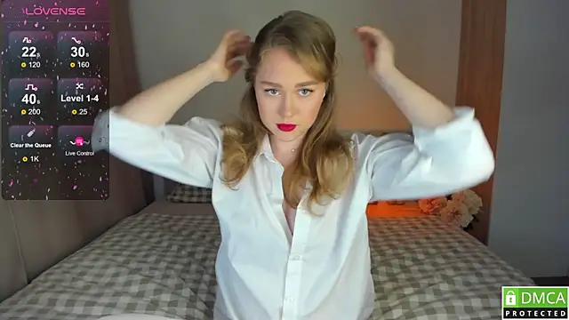 Snapshot of TheVanessaMaes chatting on 02.10.25 TheVanessaMaes online show from 02.10.25