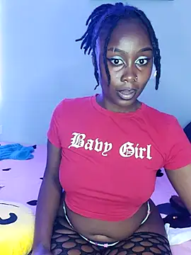 Snapshot of Lyiaspark chatting on 11.29.25 Lyiaspark online show from 11.29.25