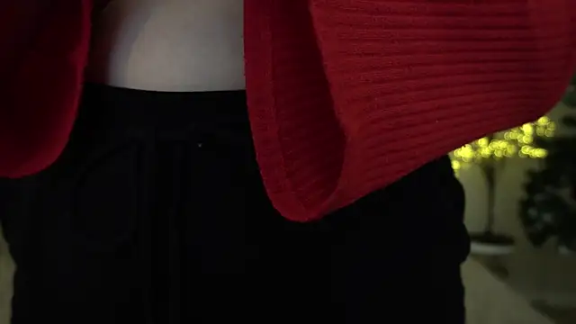 Snapshot of MagicPeachh_ chatting on 01.09.25 MagicPeachh online show from 01.09.25