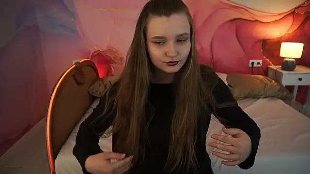 Snapshot of MagicPeachh_ chatting on 09.15.25 MagicPeachh online show from 09.15.25