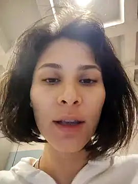 Ramona Flower online show from 12.05.24