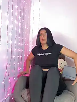 Snapshot of im_anna_ chatting on 02.12.25 im anna  online show from 02.12.25