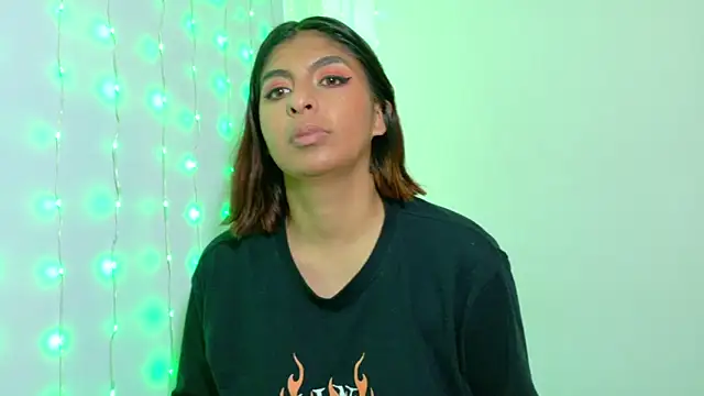 Snapshot of im_anna_ chatting on 10.06.25 im anna  online show from 10.06.25