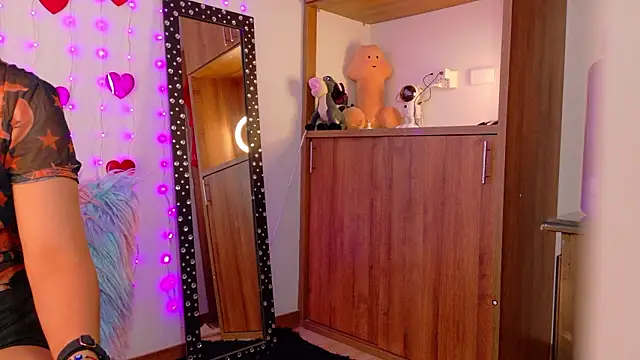 im anna  online show from 02.26.26