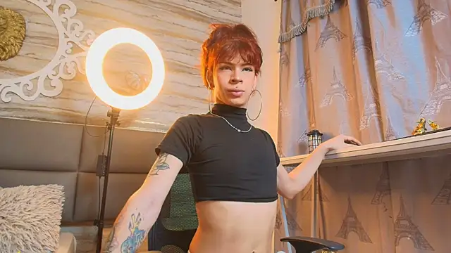 Snapshot of Bella_salvatore chatting on 09.17.25 Bella salvatore online show from 09.17.25