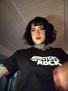 Snapshot of taaylor33 chatting on 03.30.26 taaylor33 online show from 03.30.26