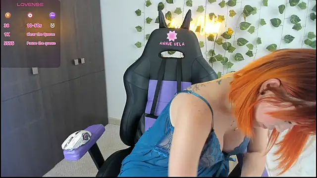 Annie Velas  online show from 09.26.25