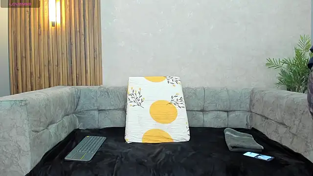 Johan Williams 07 online show from 07.17.26