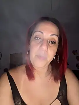 Snapshot of DeeLight124 chatting on 11.03.25 DeeLight124 online show from 11.03.25