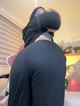 Snapshot of Starliee__ chatting on 11.21.25 Starliee online show from 11.21.25