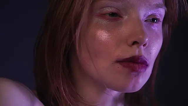 ginger hugs online show from 02.21.25