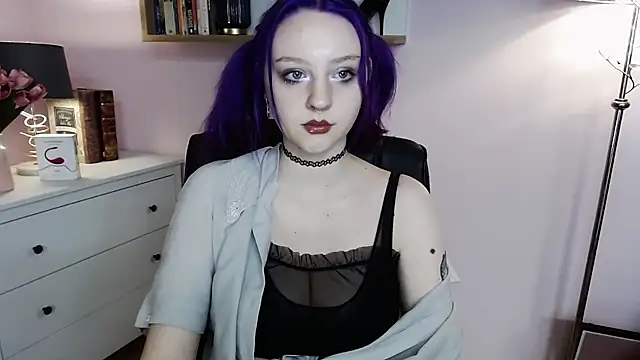 Snapshot of MadelineLust chatting on 02.16.25 MadelineLust online show from 02.16.25