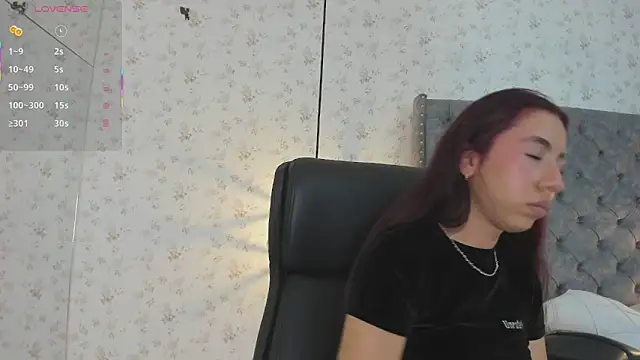 Snapshot of MissSussy chatting on 05.30.26 MissSussy online show from 05.30.26