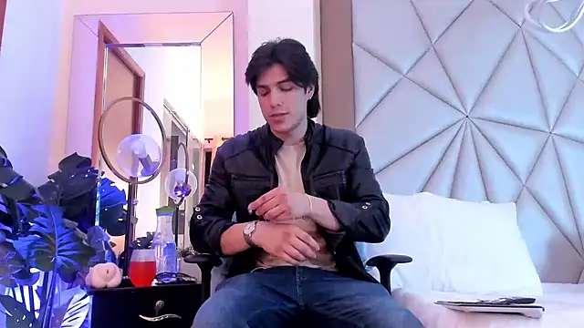 Snapshot of Karimferrer chatting on 01.09.25 Karimferrer online show from 01.09.25