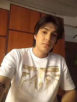 Snapshot of Karimferrer chatting on 01.18.25 Karimferrer online show from 01.18.25