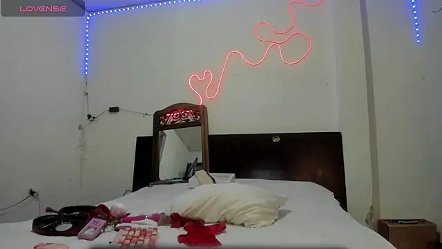latinaStepmom online show from 06.30.26