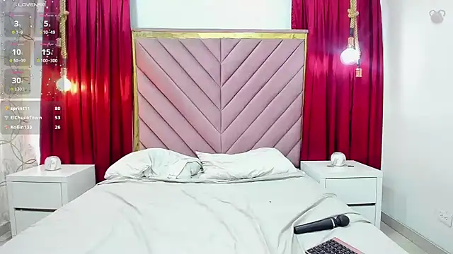 LisbethMoore  online show from 12.05.24