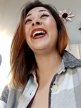 LisbethMoore  online show from 01.23.25