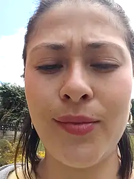 LisbethMoore  online show from 02.13.25