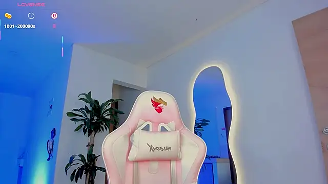 Pretty Mariangel online show from 10.21.25