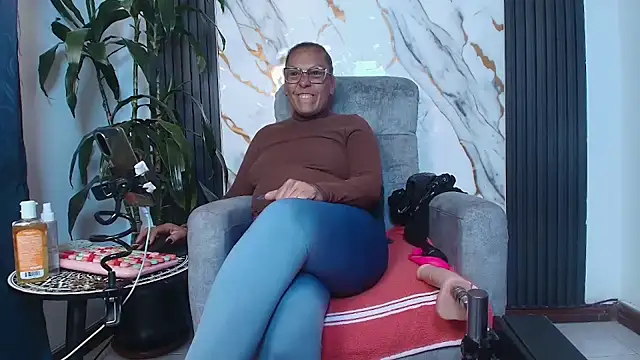 BrendaSex Hot online show from 04.30.26