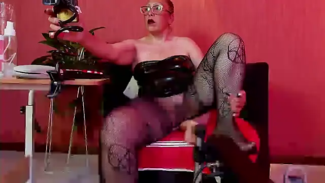 Snapshot of BrendaSex_Hot chatting on 05.05.26 BrendaSex Hot online show from 05.05.26
